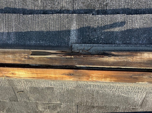 甲府市　棟板金交換工事